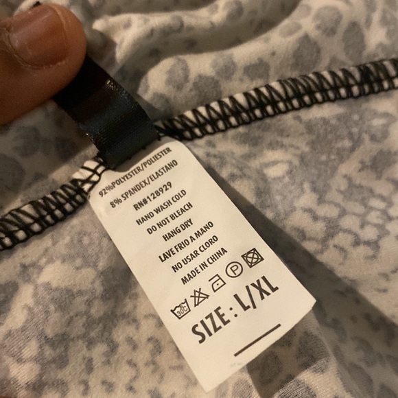 Abstract pattern Conceited Shorts - Picture 5 of 5